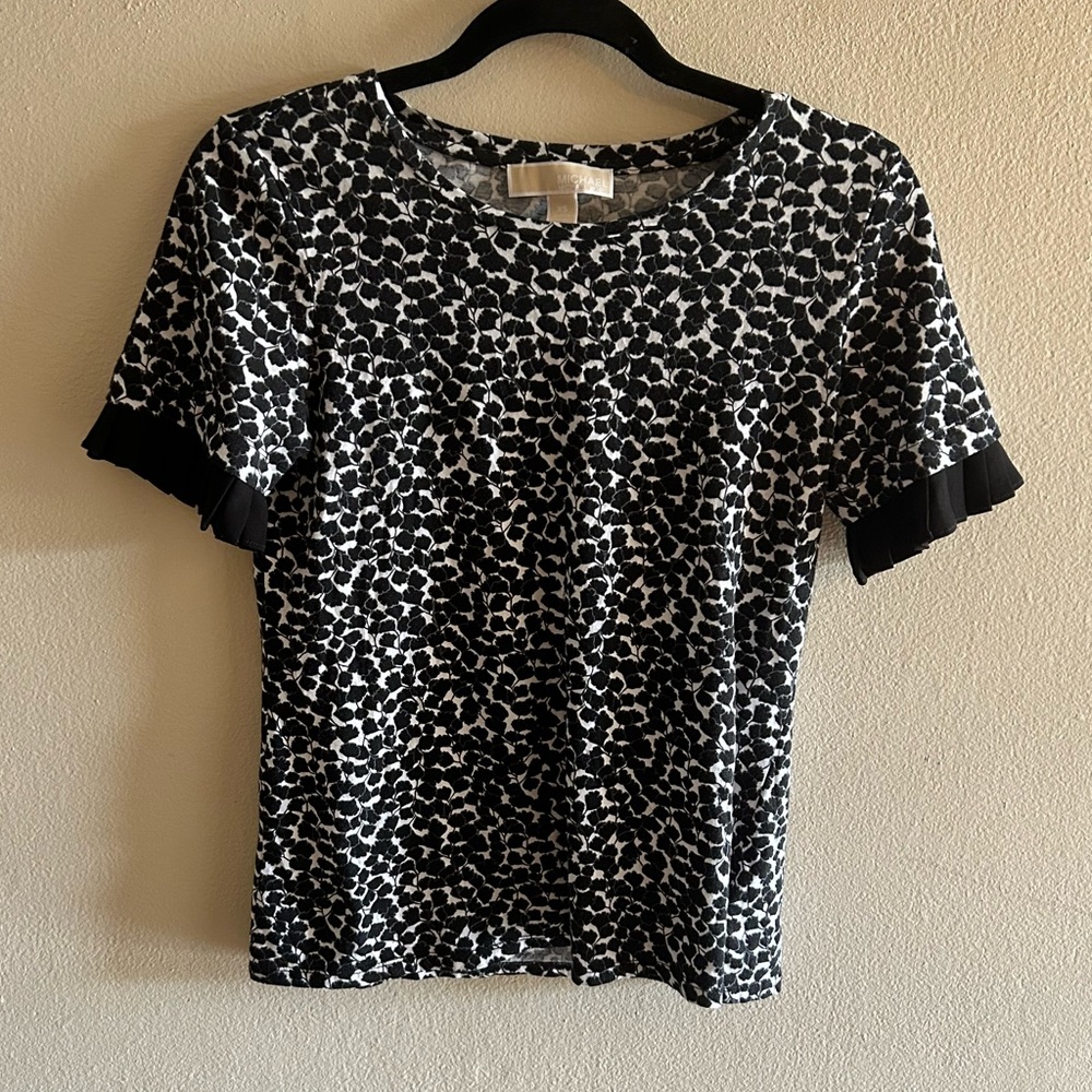 Michael Kors black and white top